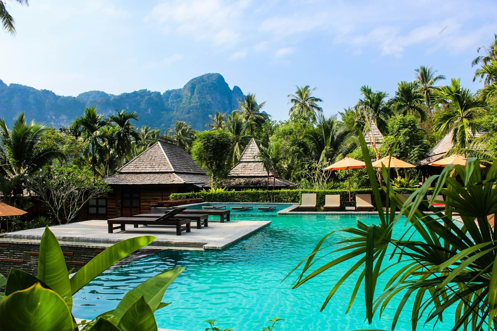 Nusa Dua vs Seminyak: Where to Stay for Quiet Luxury — Honest 2026 Guide