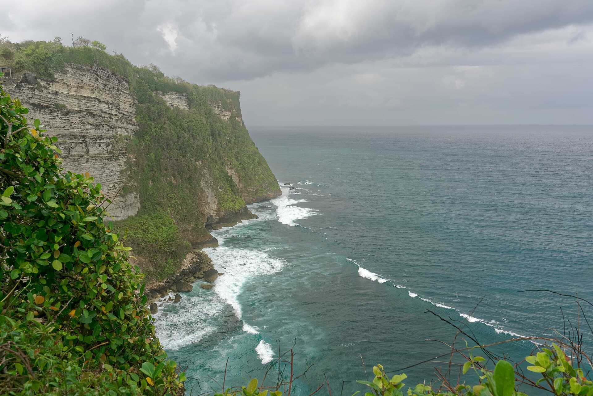 Uluwatu Cliff Villas: Private Pool Luxury at Real 2026 Prices